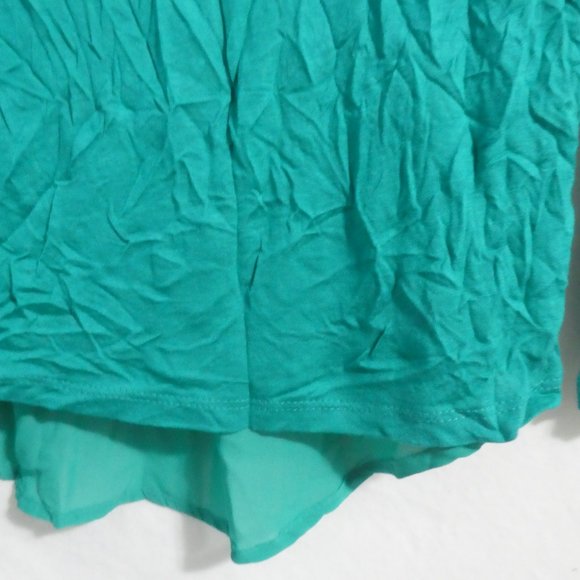 U2B | medium | Long Sleeve Shirt With Keyhole Back and Faux Undershirt Back - Picture 9 of 16